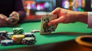 Responsive okbaje interface on an Android phone in use
